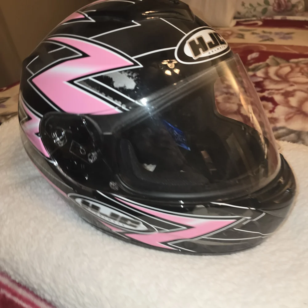 HJC Women's Black and Pink Full Face Helmet - Picture 1 of 2